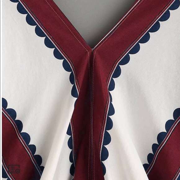 Contrast Print Double V Blouse - Picture 3 of 3